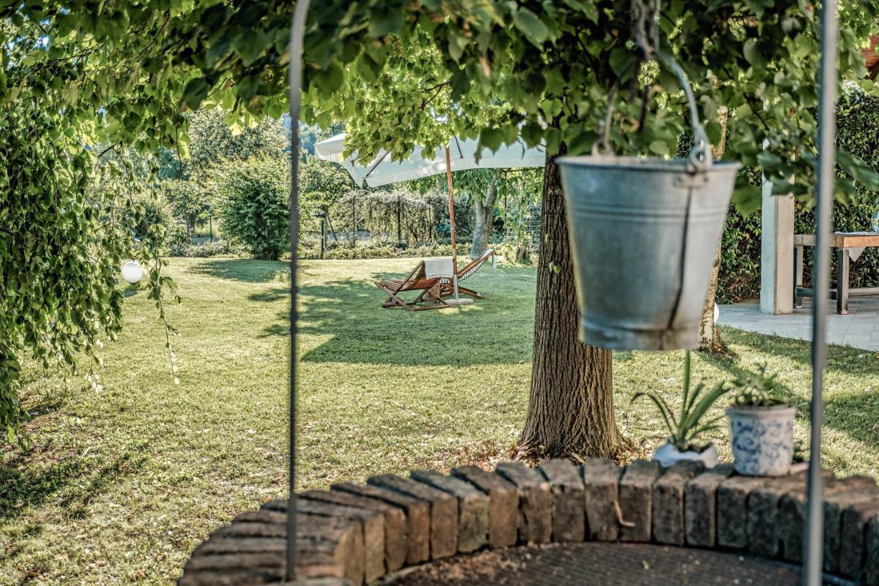 Villa Curte Nicia Nizza Monferrato Buitenkant foto